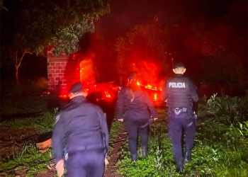 Una mujer de 72 años lo perdió todo en un incendio y sospecha de su propio sobrino