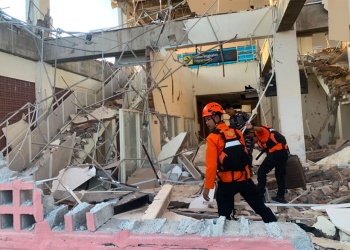 Indonesia: 53 muertos, 135 heridos y casi mil réplicas tras el terremoto de 7,7