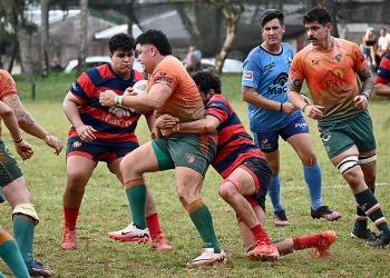 Tacurú va de local  y Lomas en Chaco