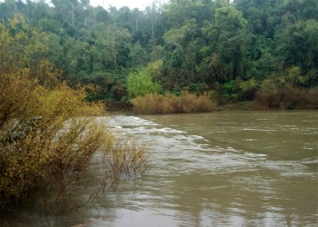 Continúa cerrado el acceso al Parque Moconá por la crecida del arroyo Yabotí