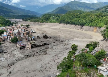 Catástrofe en Nepal y Tíbet: cientos de desaparecidos y temor por una segunda inundación