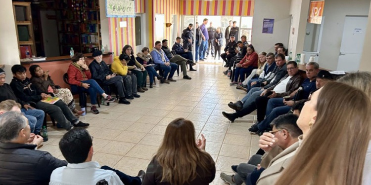 SE ESCUCHARON. Pero no hubo ningún tipo de acuerdo o acercamiento entre las partes.