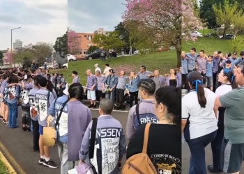 Alumnos del Instituto Janssen rezaron antes de su presentación en la Estudiantina 2026