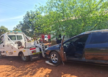 Hallaron un auto que habría sido utilizado en el robo de $30 millones a supermercado posadeño