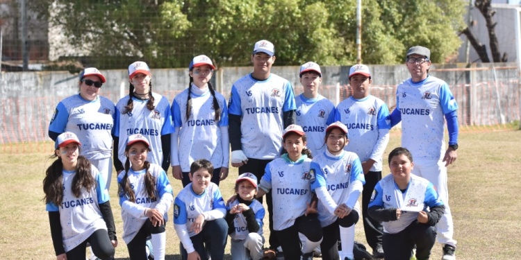NO BAJAN LOS BRAZOS. El equipo de Preinfantiles Mixto está listo para el viaje. Resta ahora cerrar el presupuesto.