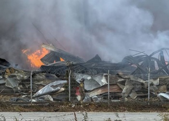 Ucrania lanzó una de sus mayores ofensivas aéreas sobre Rusia: Moscú reportó más de 800 drones derribados