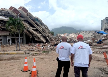 A casi dos meses de los terremotos, Venezuela todavía no sabe cuántas personas siguen desaparecidas