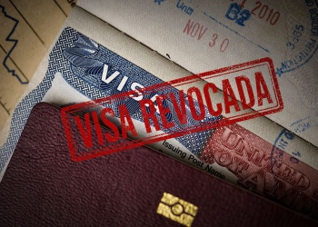 Estados Unidos prepara una revocación masiva de visas