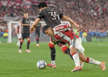 River volvió a tropezar: perdió con Huracán y sigue fuera de los playoffs
