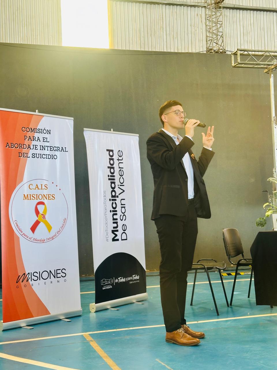 Participantes de la jornada en el Polideportivo Municipal