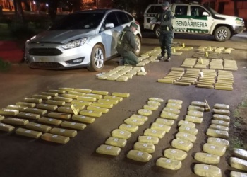 Abandonaron un auto robado con más de 235 kilos de marihuana en Puerto Rico