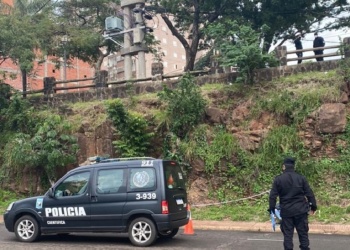 Un joven permanece en terapia intensiva tras caer del mirador del Cerro Pelón