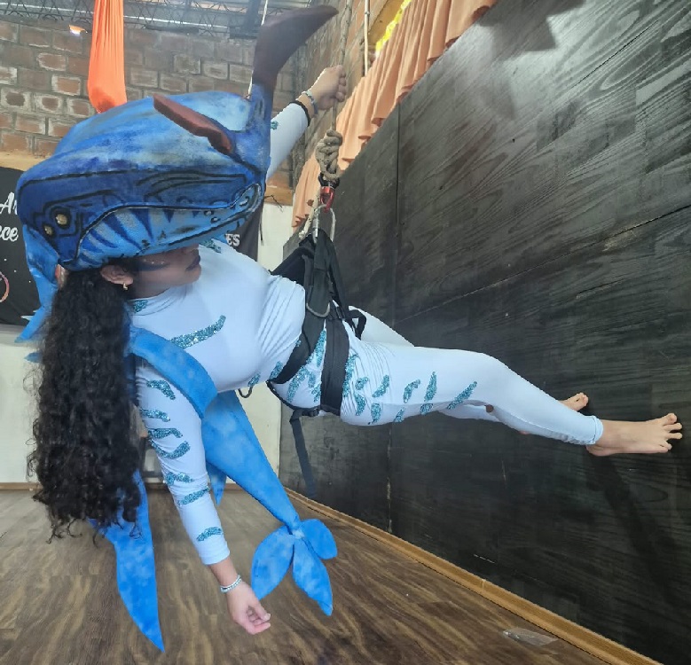 Amerí, acrobacias y talento circense en Leandro N. Alem
