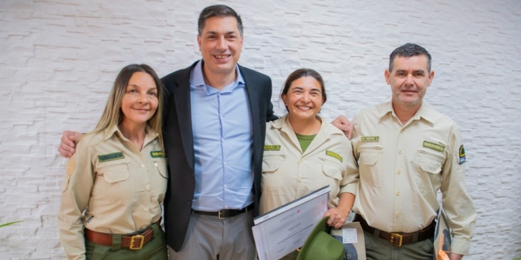 ALTA. Los flamantes jefes de guardaparques asumieron en la función.