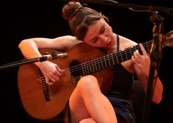 Cuando la guitarra hace del mundo un mismo escenario en Posadas