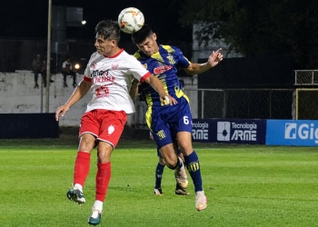 Huracán y Mitre chocan en el clásico de Rocamora