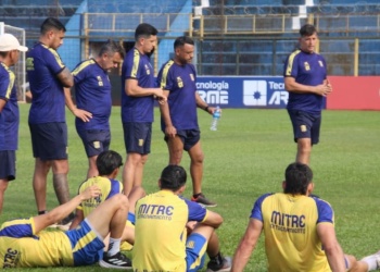 Federal A: Calculadora en mano para Mitre