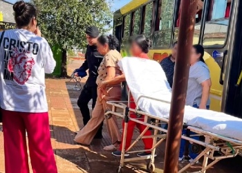 Un colectivo se desvió de su recorrido y fue al hospital tras la descompensación de una pasajera