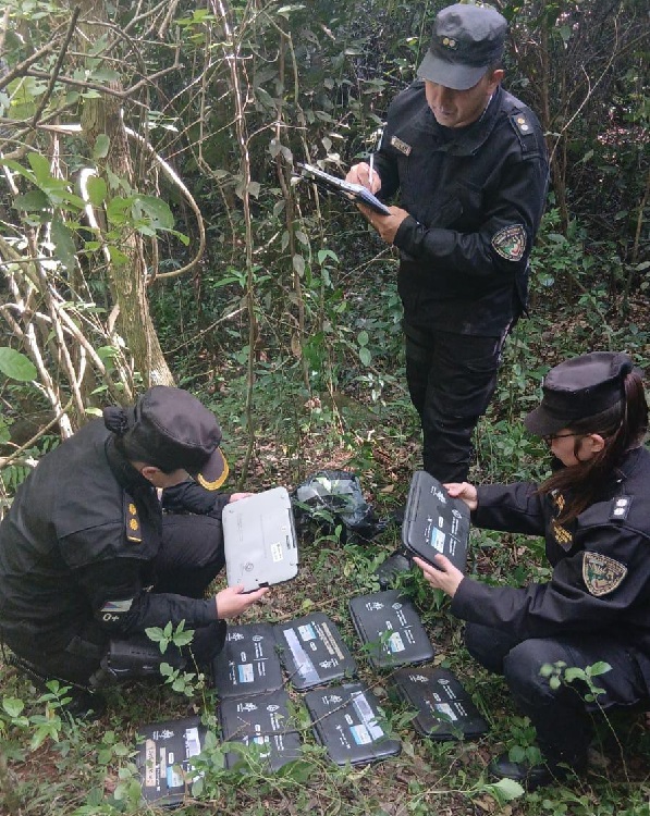 Netbooks incautadas en Puerto Leoni