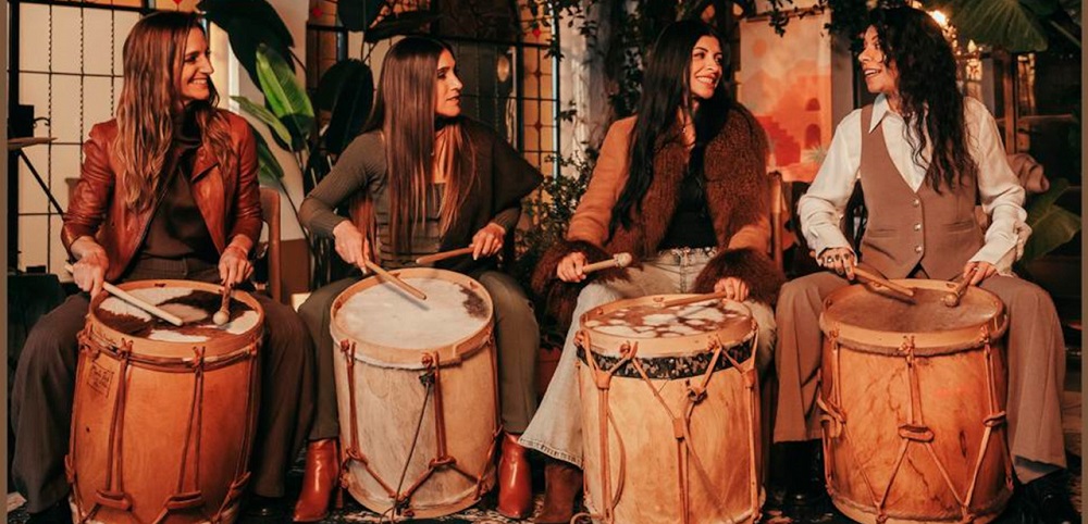 Soledad y Cazzu cantan junto a sus hermanas Alma de Rezabaile
