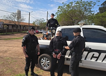 Detuvieron a un motociclista que circulaba alcoholizado y sin casco en Apóstoles
