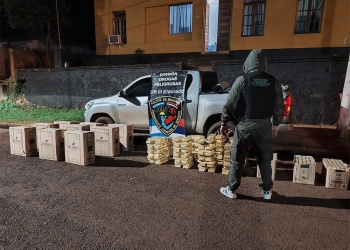 Abandonaron una Hilux con cigarrillos de contrabando valuados en casi $19 millones