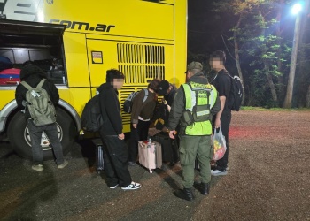 Un colectivo que salió de Puerto Iguazú llevaba a cinco ciudadanos chinos con ingreso irregular al país