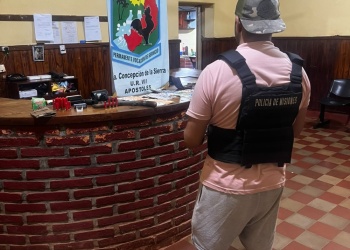 Detuvieron a un hombre armado y secuestraron cocaína y municiones