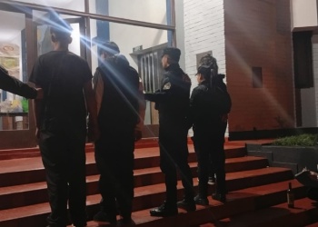 Oberá: demoraron a tres personas tras disturbios en una plazoleta