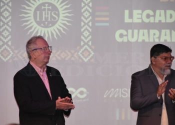 Misiones al rescate del legado guaraní-jesuítico con un simposio y la exhibición de una histórica imprenta