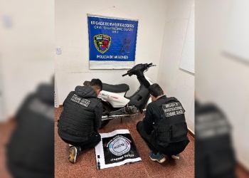 Recuperaron una motocicleta robada del patio de una vivienda en Itaembé Guazú