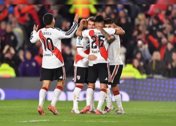 River visita a Atlético Tucumán, con la posibilidad de meterse en puestos de clasificación a los playoffs