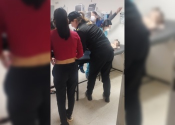 Policías asistieron a una niña de 2 años que convulsionaba en Villa Bonita