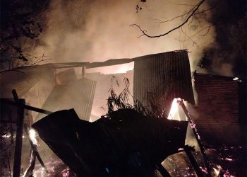 Dos incendios en pocas horas movilizaron a Bomberos en Posadas y Garupá