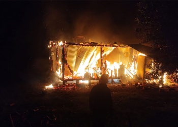 Un cortocircuito habría provocado el incendio de una vivienda en San Pedro
