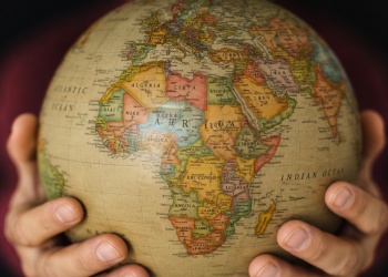 Francia cambiará sus mapas para reflejar mejor el tamaño de África