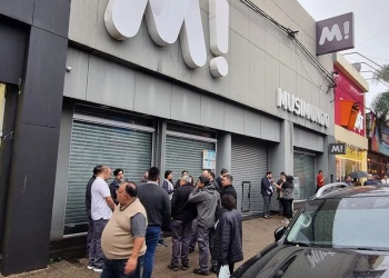 Cierre de Musimundo: exempleados van a la vía judicial para cobrar lo adeudado