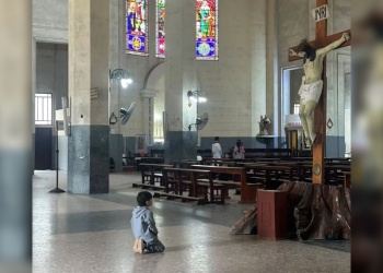 La tierna devoción de un niño en la Basílica de Itatí que conmovió hasta las lágrimas