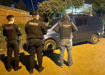 Buscan a una mujer acusada de perseguir y atropellar a un hombre en Garupá