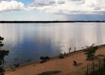Buscan a dos primos desparecidos en aguas del río Paraná en Ituzaingó