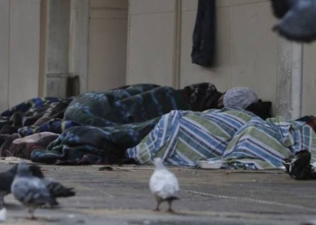 “Nadie se salva solo”: el informe de la UCA que pone el foco en los vínculos detrás de la situación de calle