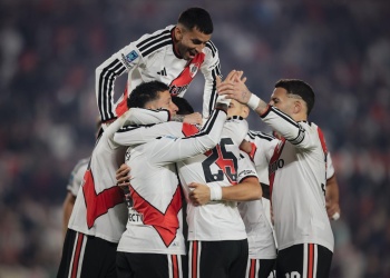 River venció a Estudiantes de Río Cuarto y quedó a dos puntos de los playoffs