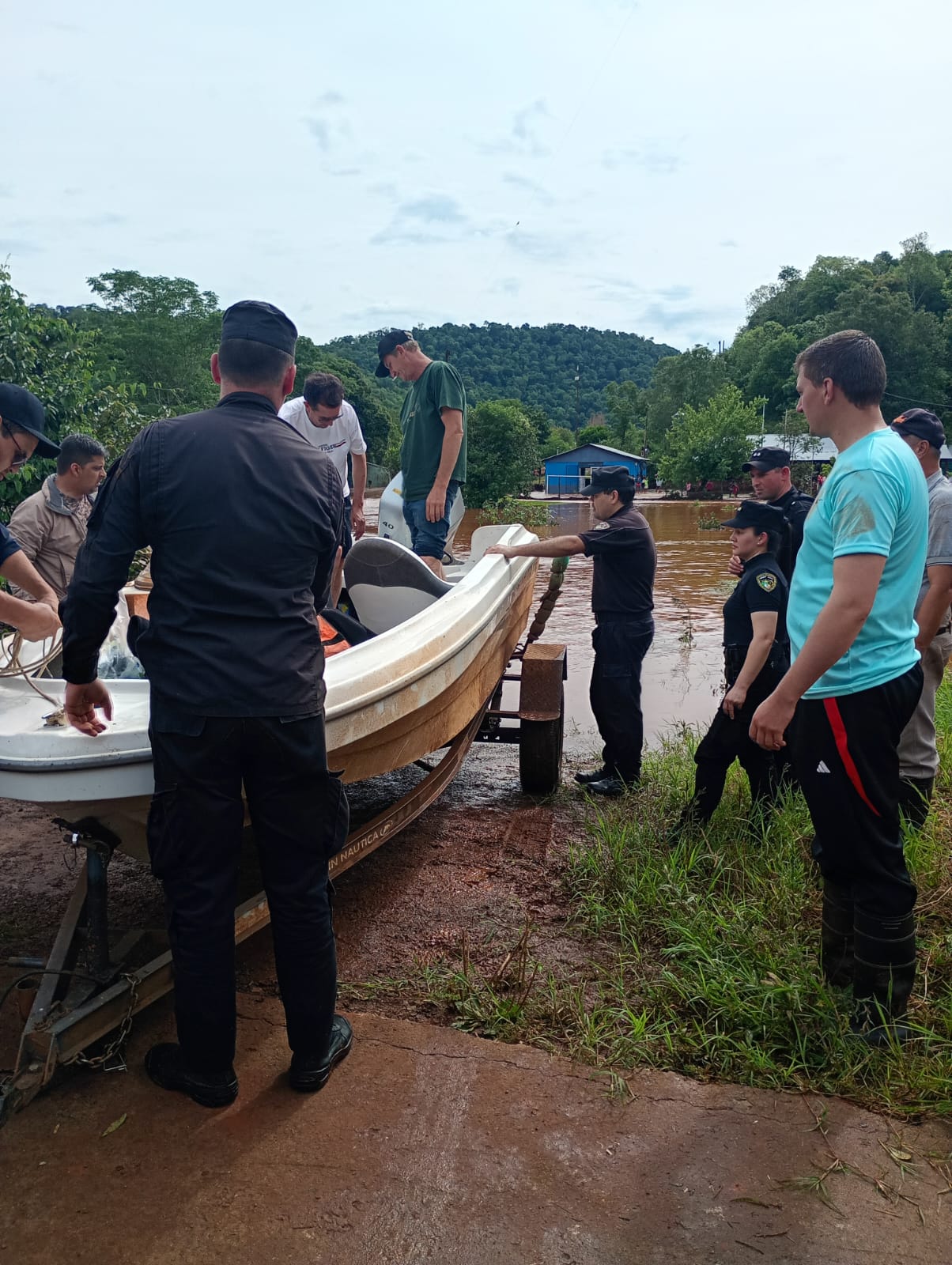 Rescate en la comunidad mbya Guiraí