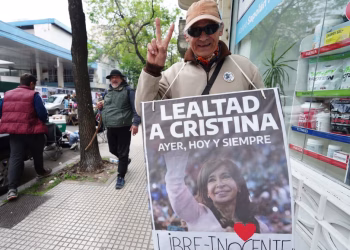 Día de la Lealtad: la militancia se reunió en San José 1111 para celebrar junto con Cristina Kirchner