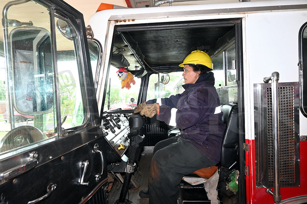 Camión hidrante de Bomberos Voluntarios de Garupá