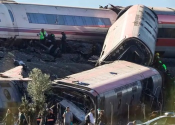 España: decenas de muertos tras el choque de dos trenes de alta velocidad