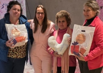 Corazones que Abrazan entregó sus primeros almohadones