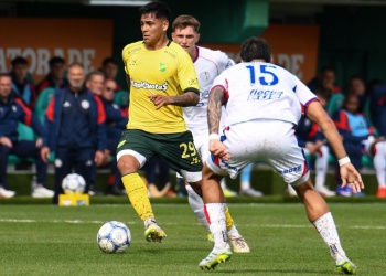 Defensa y Justicia no perdonó y goleó 3-0 a San Lorenzo