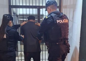 Amenazó de muerte y golpeó a su pareja en El Soberbio: terminó detenido