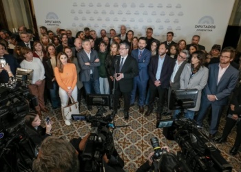 “Moriremos con las botas puestas”: la oposición no ve chances de quórum para derribar el DNU 70